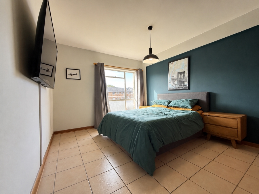 2 Bedroom Property for Sale in Claremont Western Cape